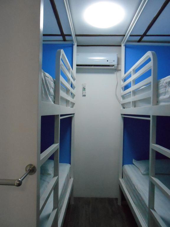 Four Rivers Youth Hostel Yangon Room photo