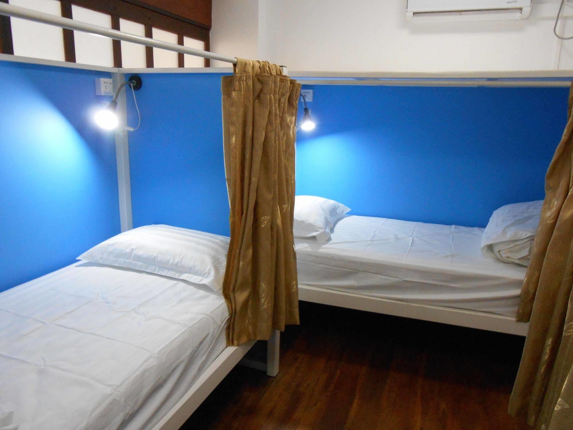 Four Rivers Youth Hostel Yangon Exterior photo